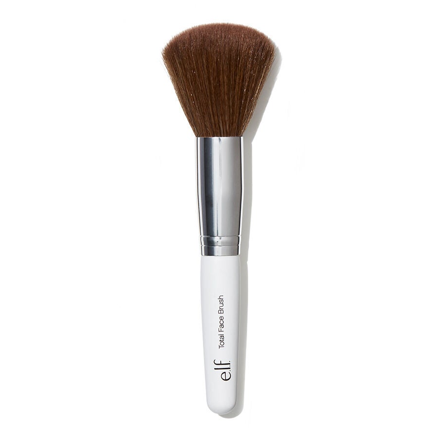 total-face-brush-q9 24112_TotalFaceBrush_whitewebA.jpg