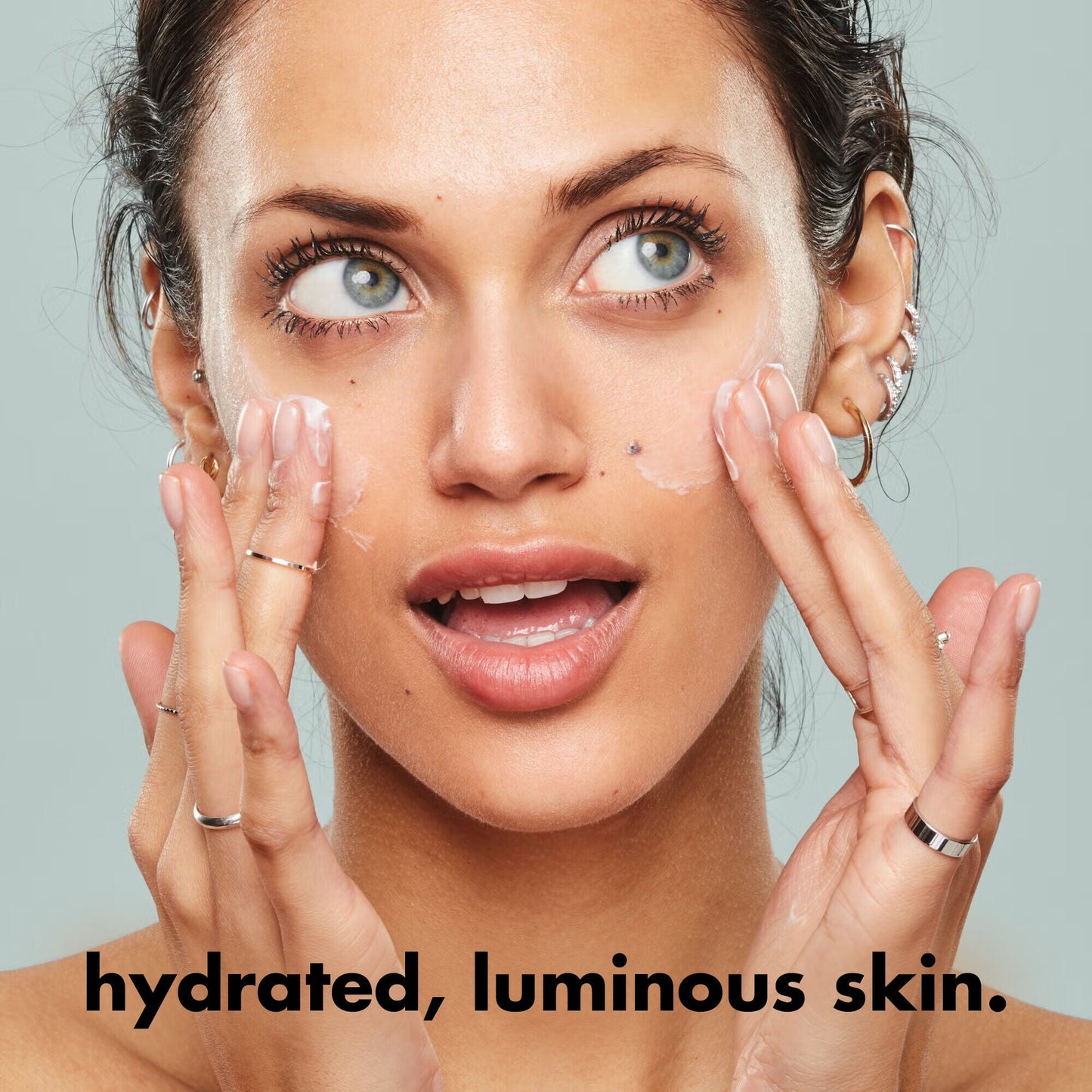 holy-hydration-face-cream-fragrance-free-k7 0226_EDU_HHFaceCreamFragranceFree_Benefit.jpg