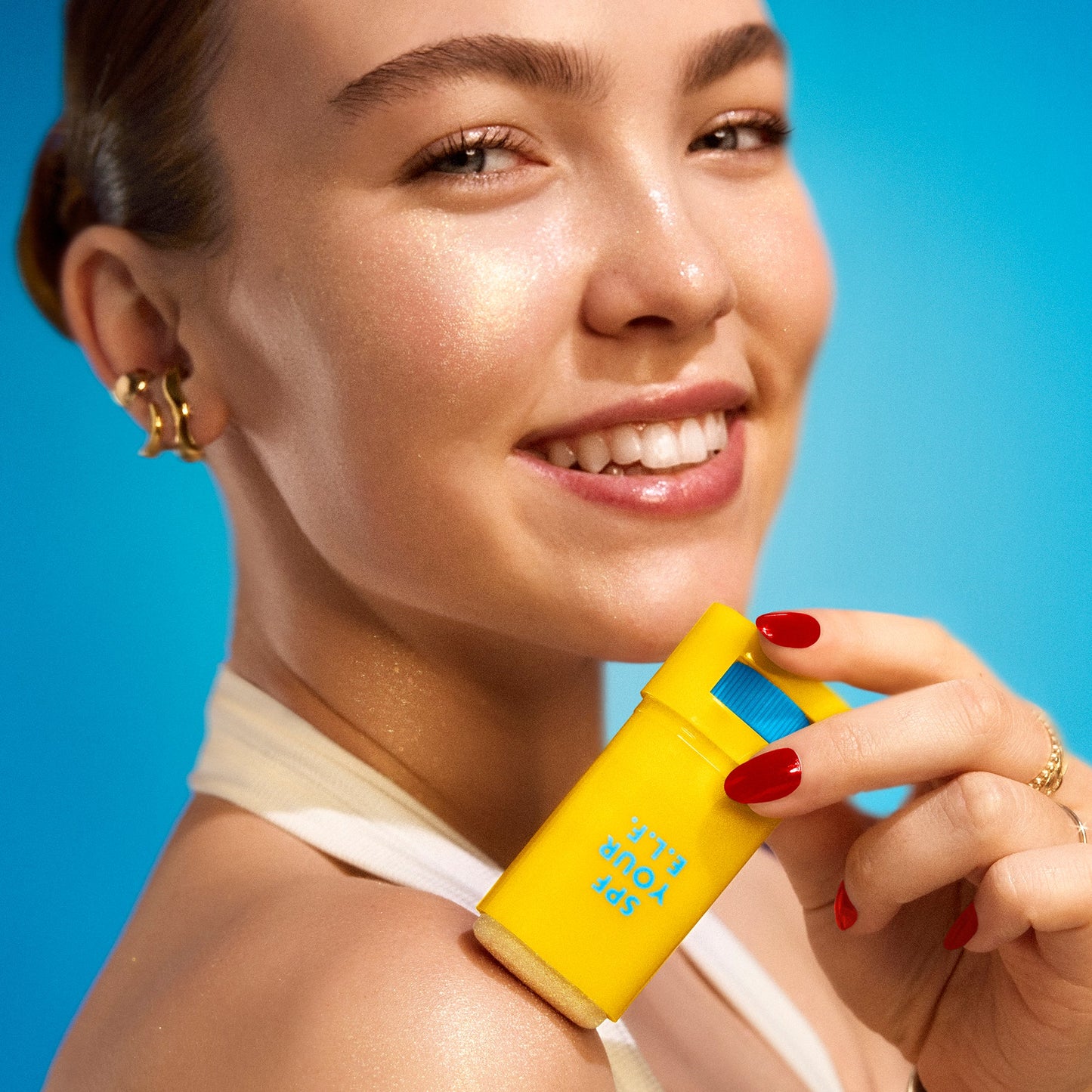 suntouchable-invisi-stick-spf-50-glitz-g1 030526_SKIN_Haley_Invisistick-Glitz_0987_w3QC_IGF.jpg