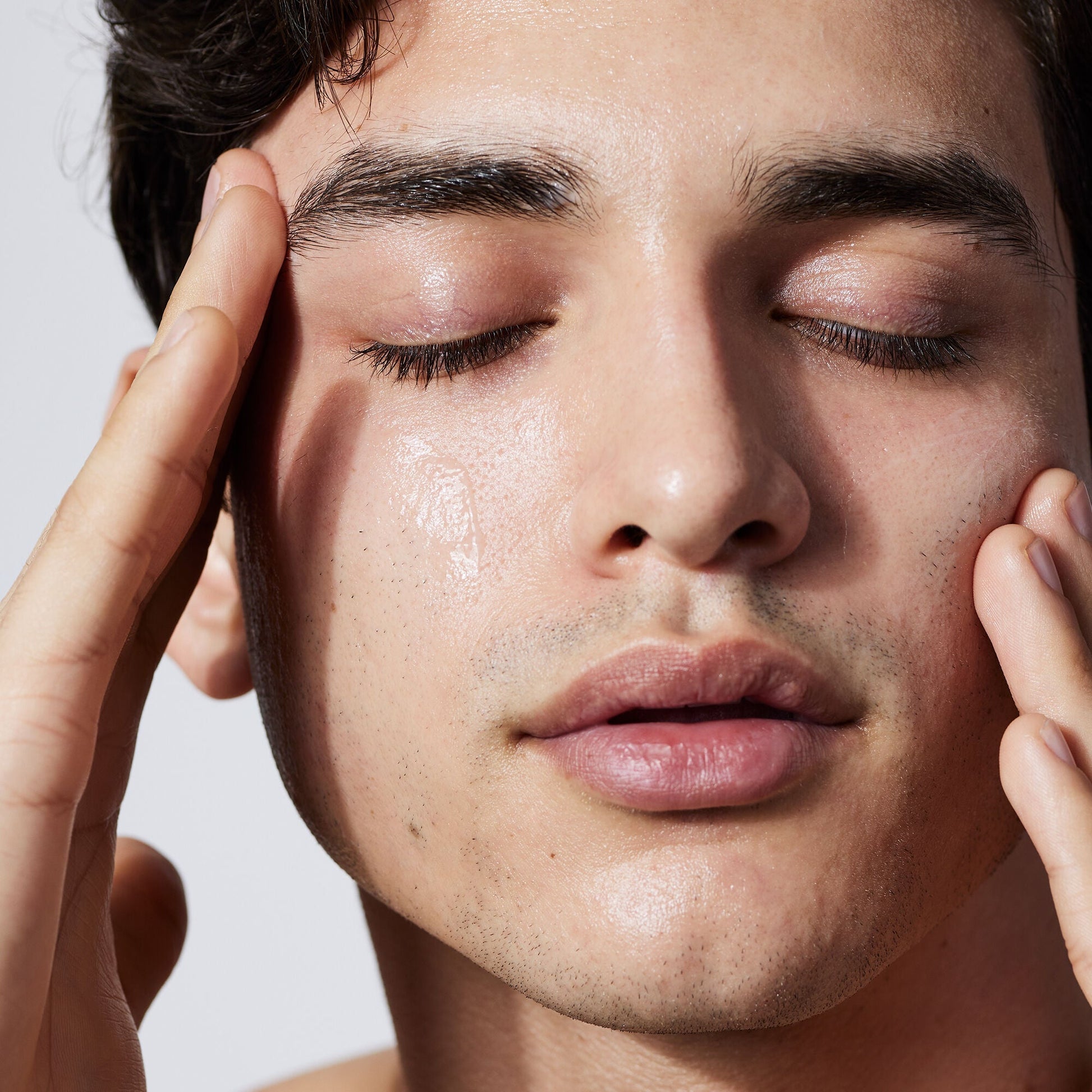 pure-skin-cleanser-f0 040822_Model_Pure-Cleanser_017_RT1-V1_V1_IGF.jpg