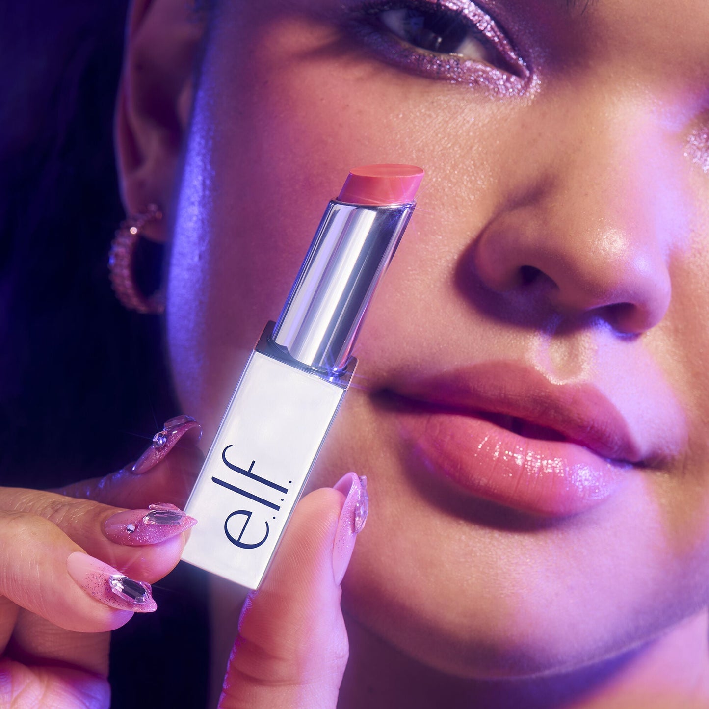 glow-reviver-lip-oil-stick-t9 072225_Breanna_SlipStick_1236_2000x2000_4adb6d91-4349-4c16-9f8e-036611f762d8.jpg