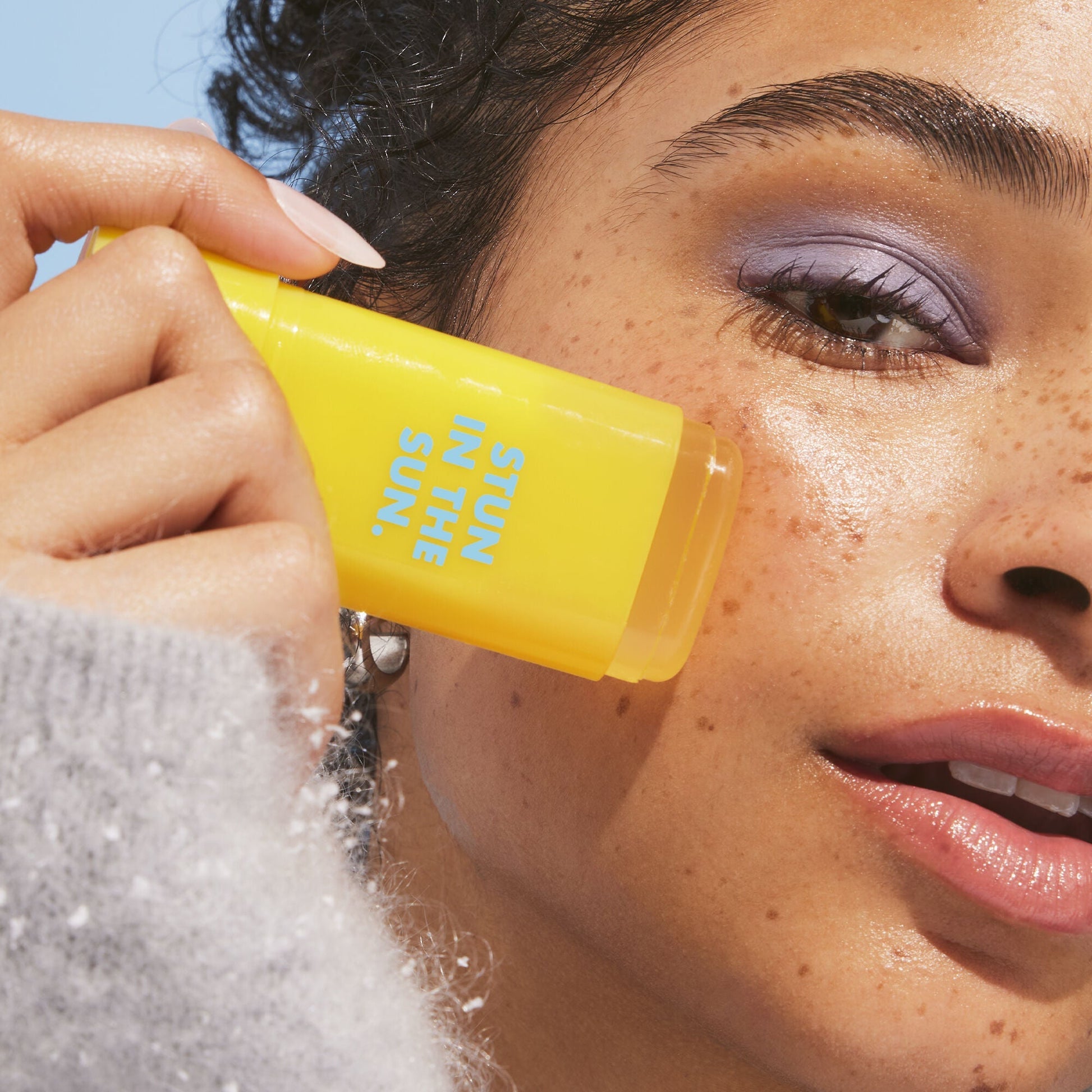 suntouchable-invisi-stick-spf-50-t7 091924_Aiyana_Sunwich2_2468_FINAL_RGB_IGF2.jpg