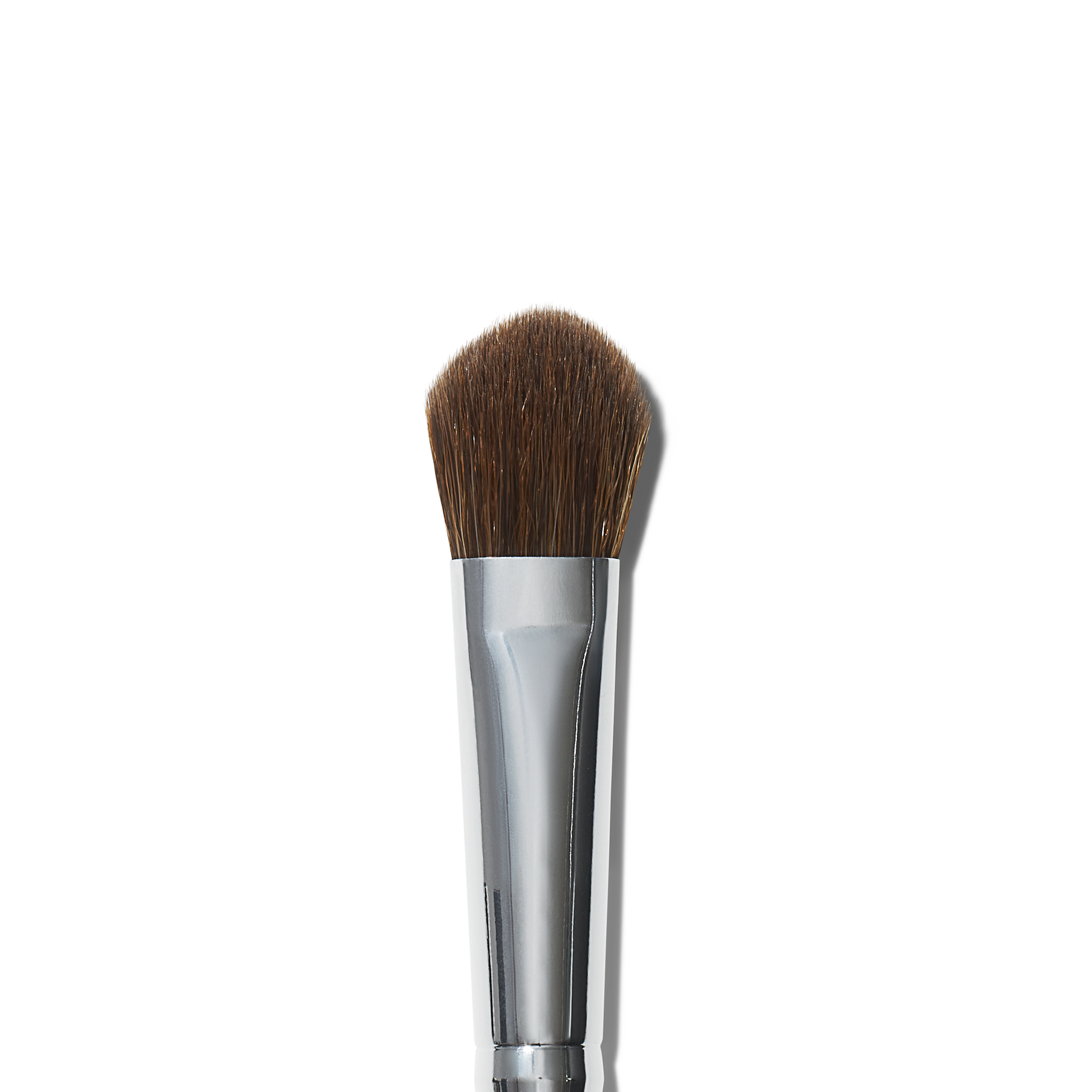 wide-tapered-eyeshadow-brush-d5 21994_MACRO_R.png