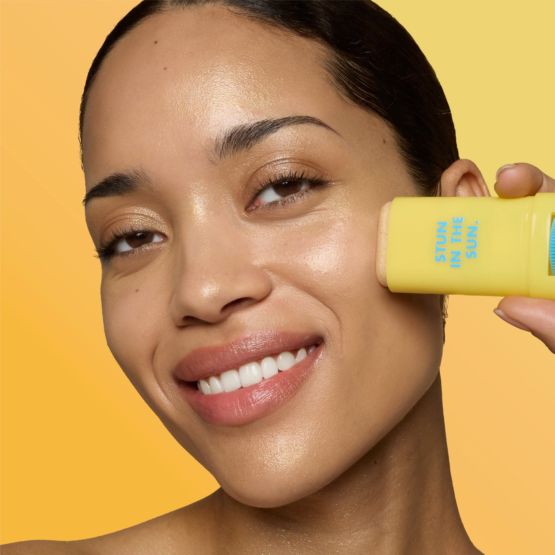 suntouchable-invisi-stick-spf-50-glitz-g1 57109_SUNTOUCHABLES_INVISI_STICK_CELINE_0221_V5.jpg