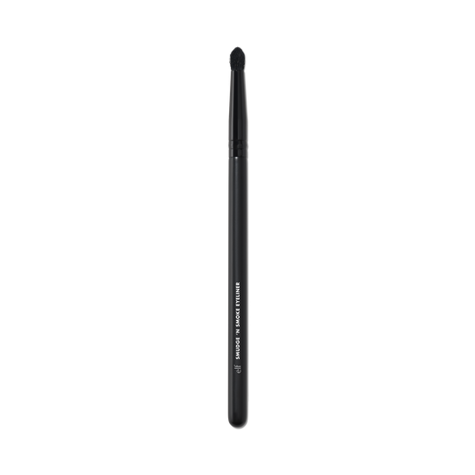 smudge-n-smoke-eyeliner-brush-a2 81916_OpenA_V2_R.png