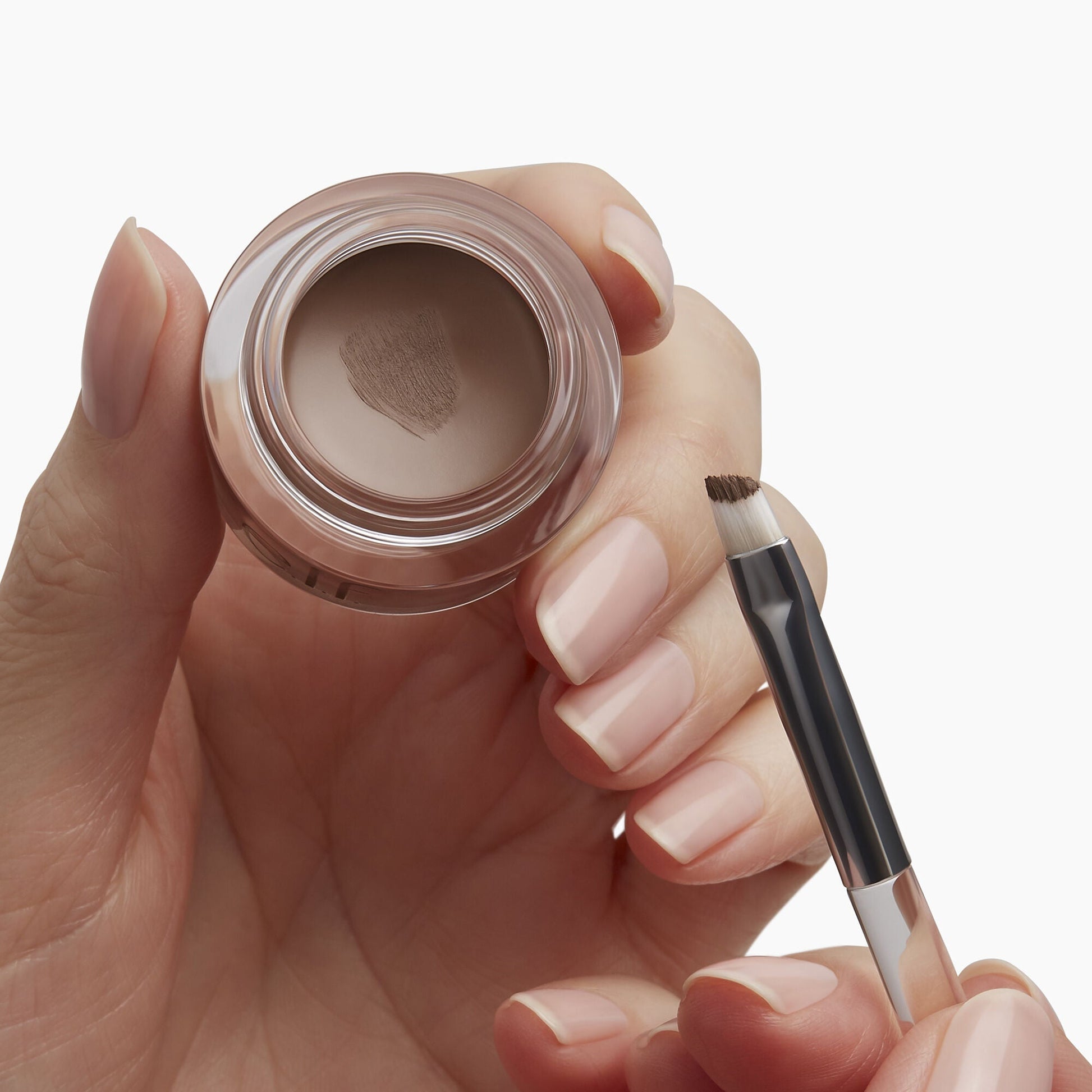 precision-dual-sided-eyebrow-brush-v2 85315_PrecisionDualSidedEyebrowBrush_Model.jpg